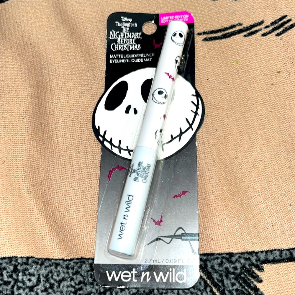 ✨🆕BNIP!Wet N Wild X Nightmare Before Xmas Matte Eyeliner in “Bone Daddy”💀